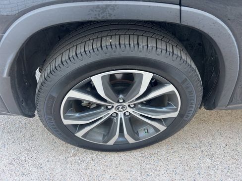 Used 2019 Lexus RX 350L FWD image 19