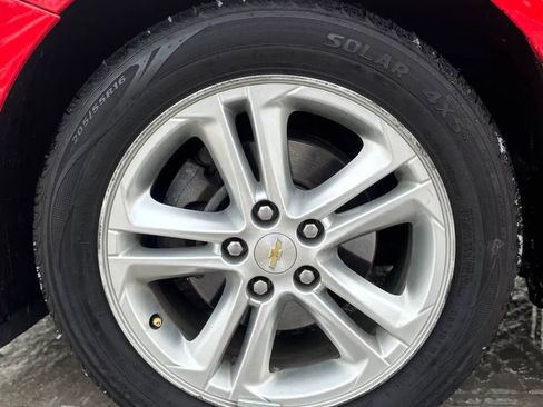 Used 2017 Chevrolet Cruze LT w/ Convenience Package FWD image 19