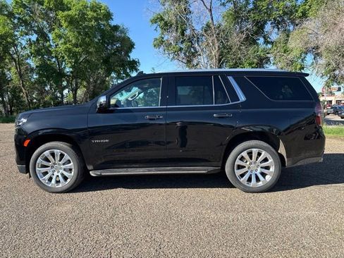Used 2024 Chevrolet Tahoe Premier AWD/4WD image 7