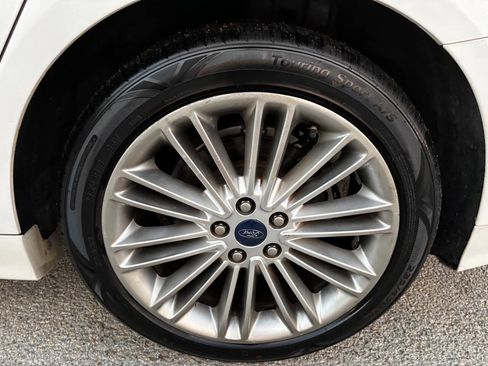 Used 2016 Ford Fusion SE w/ Equipment Group 202A image 8