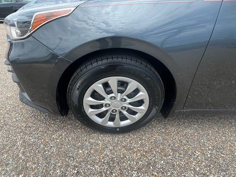 Used 2020 Kia Forte Sedan FWD image 11
