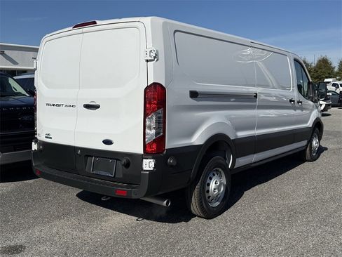 Used 2024 Ford Transit 350 148 Low Roof AWD image 5