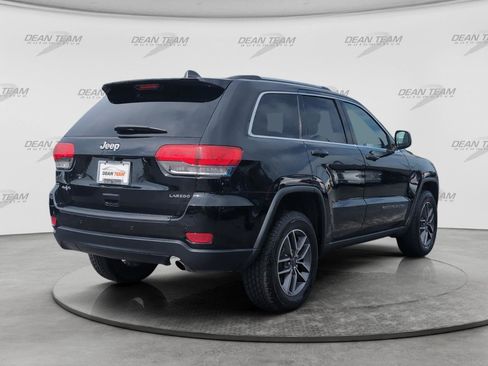 Used 2019 Jeep Grand Cherokee Laredo w/ 18" Wheel & 8.4" Radio Group AWD/4WD image 7