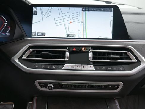 Used 2023 BMW X5 xDrive40i w/ M Sport Package AWD/4WD image 14