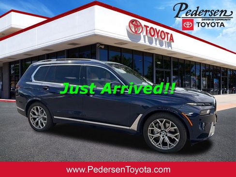 Used 2025 BMW X7 xDrive40i AWD/4WD image 1