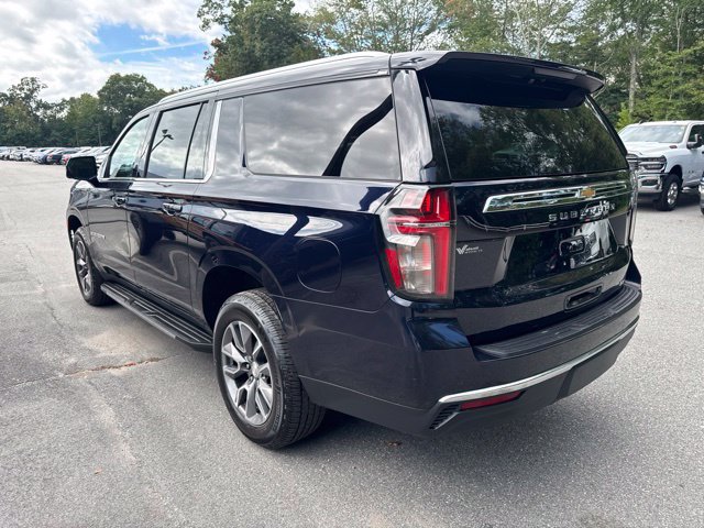 Used 2022 Chevrolet Suburban LT w/ LT Signature Package AWD/4WD image 7
