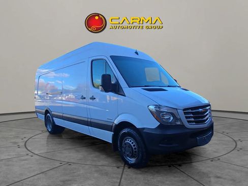 Used 2014 Freightliner Sprinter 3500 image 11