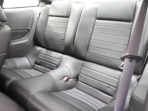 Used 2007 Ford Mustang GT Premium RWD image 9