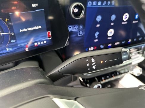 New 2026 Chevrolet Equinox EV LT image 37