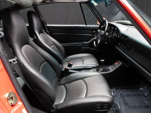 Used 1995 Porsche 911 Carrera RWD image 52