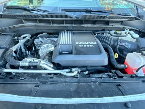 Used 2022 GMC Yukon Denali w/ Denali Premium Package image 35