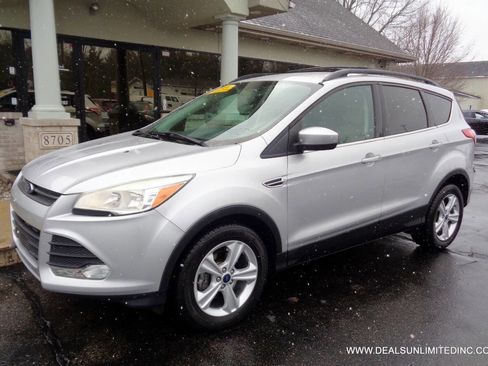 Used 2014 Ford Escape SE w/ Equipment Group 201A image 1