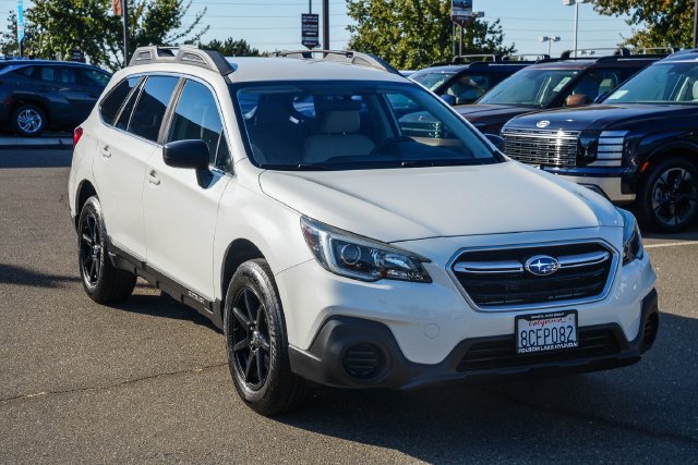 Used 2018 Subaru Outback 2.5i AWD/4WD image 6
