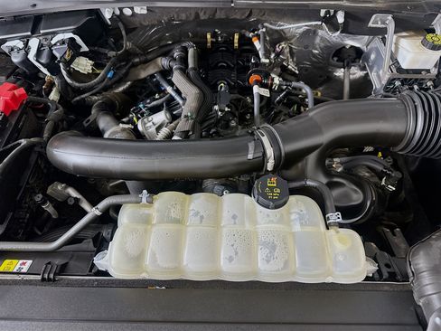 Used 2024 Ford Expedition Max XLT image 35