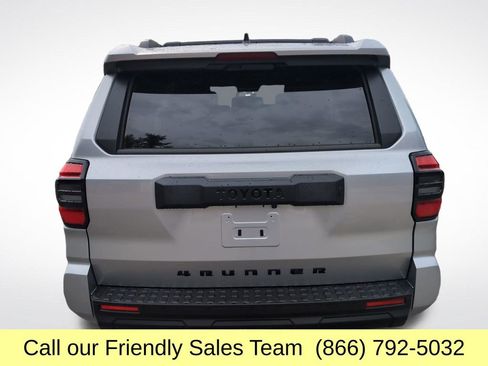 New 2026 Toyota 4Runner SR5 image 4