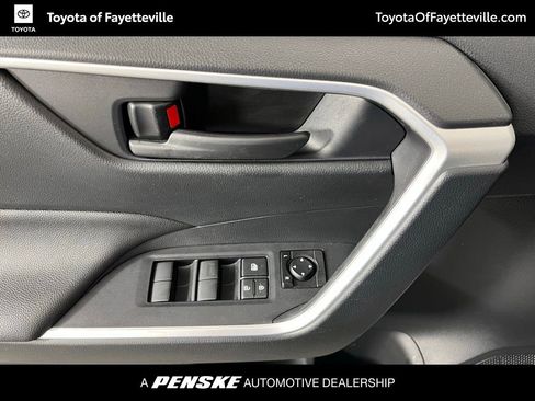 Certified 2025 Toyota RAV4 LE AWD/4WD image 25