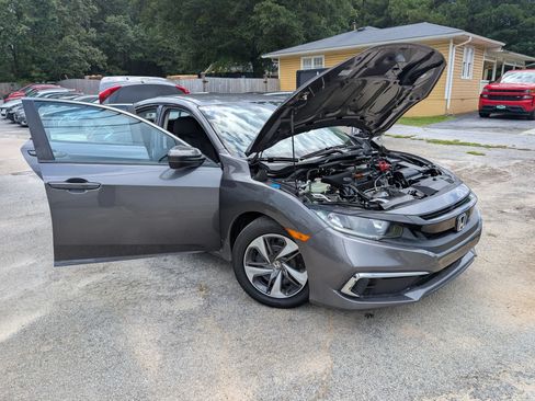 Used 2019 Honda Civic LX image 9