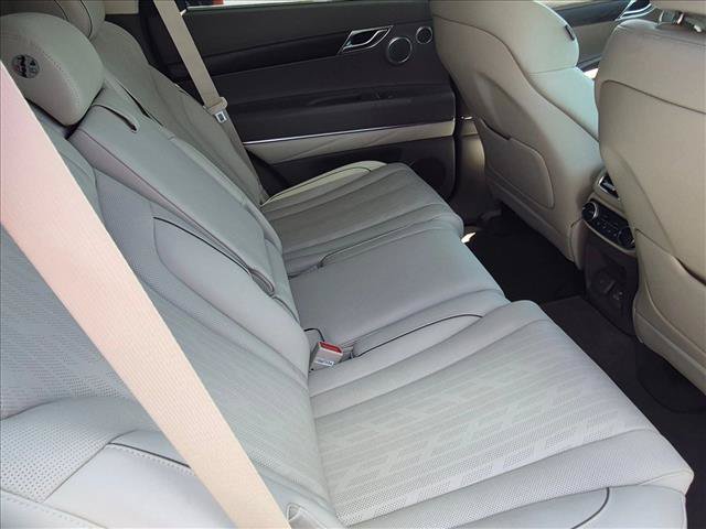 Used 2021 Genesis GV80 3.5T w/ Advanced Package 06 AWD/4WD image 18