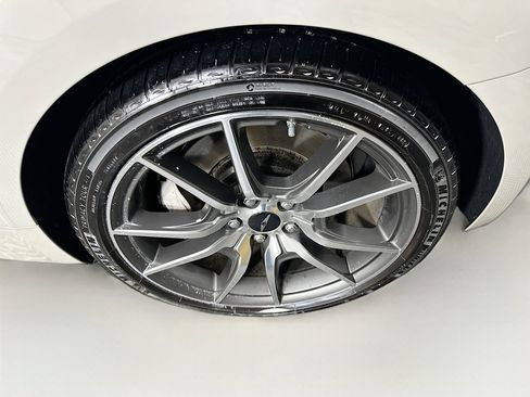 Used 2025 Genesis G70 2.5T image 11