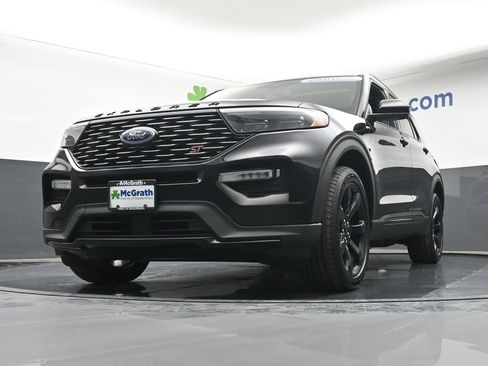 Used 2023 Ford Explorer ST-Line w/ Class IV Trailer Tow Package AWD/4WD image 7