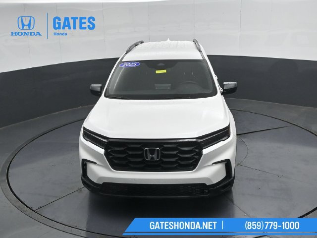 Certified 2025 Honda Pilot Sport image 48