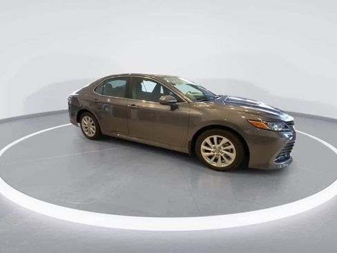 Used 2024 Toyota Camry LE image 2