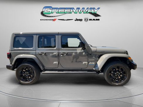 Used 2023 Jeep Wrangler Unlimited Sahara image 4