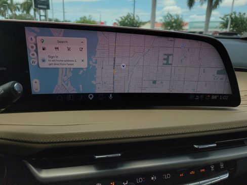 Certified 2025 Cadillac XT4 Premium Luxury FWD image 23