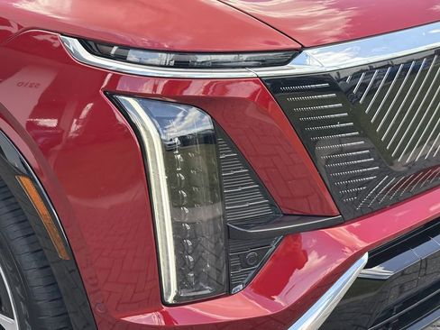 New 2026 Cadillac Vistiq Premium Luxury AWD/4WD image 7