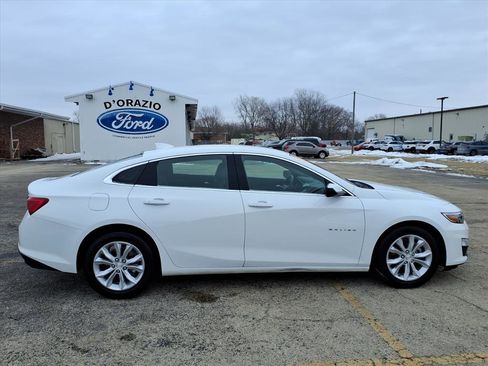 Used 2024 Chevrolet Malibu LT image 3