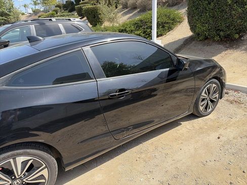 Used 2016 Honda Civic EX-T image 9