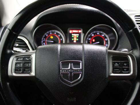 Used 2020 Dodge Journey Crossroad FWD image 9