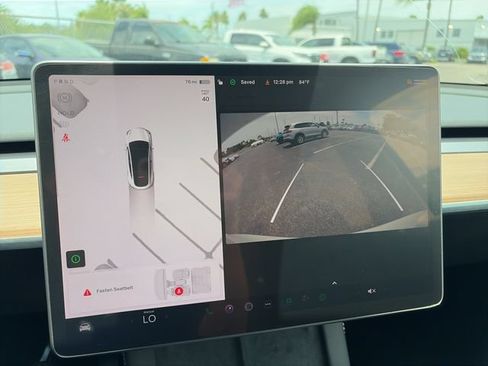 Used 2023 Tesla Model Y Long Range AWD/4WD image 18