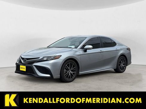 Used 2024 Toyota Camry SE w/ Cold Weather Package FWD image 1