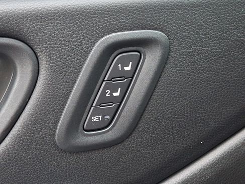 Used 2024 Honda Pilot Elite image 31