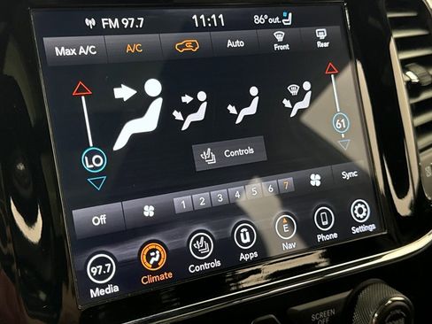 Used 2020 Jeep Grand Cherokee Overland image 36