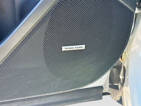 Certified 2023 Subaru Forester Limited AWD/4WD image 17