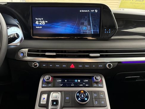 Used 2024 Hyundai Palisade Calligraphy AWD/4WD image 18