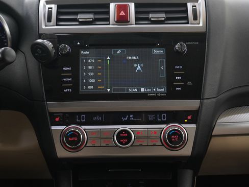 Used 2015 Subaru Outback 2.5i Premium image 15