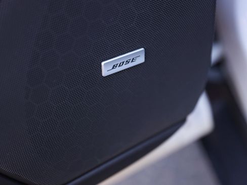 Used 2018 Cadillac XT5 Luxury w/ LPO, Black Ice Package image 11