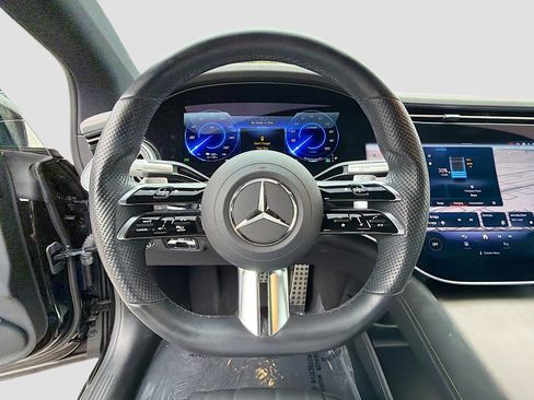 Used 2022 Mercedes-Benz EQS 580 4MATIC Sedan image 38