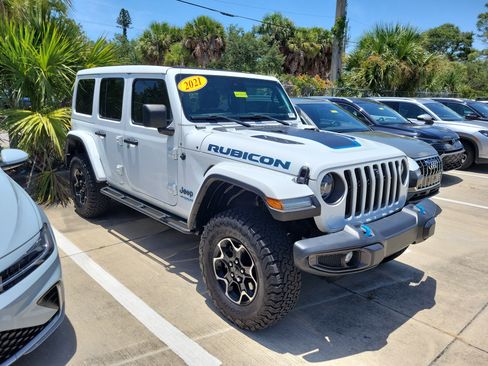 Used 2021 Jeep Wrangler Unlimited Rubicon 4xe w/ Safety Group AWD/4WD image 3