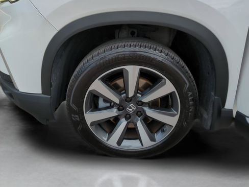Certified 2024 Honda Pilot Elite image 32