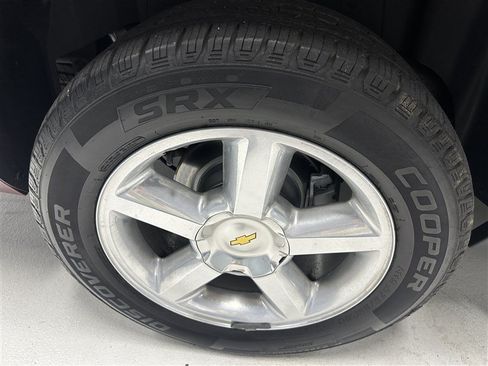 Used 2008 Chevrolet Suburban LT AWD/4WD image 17