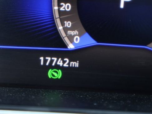 Certified 2023 Volkswagen Tiguan S image 21