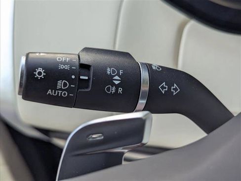 Certified 2023 Land Rover Range Rover SE AWD/4WD image 15