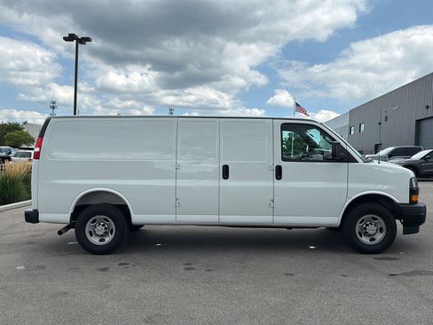Used 2025 Chevrolet Express 2500 Extended w/ Driver Convenience Package RWD image 2