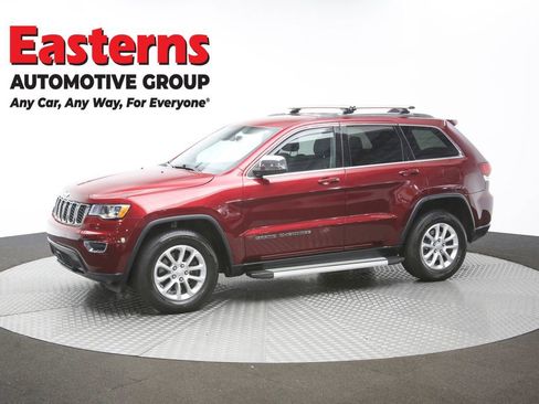 Used 2021 Jeep Grand Cherokee Laredo w/ Security & Convenience Group image 57