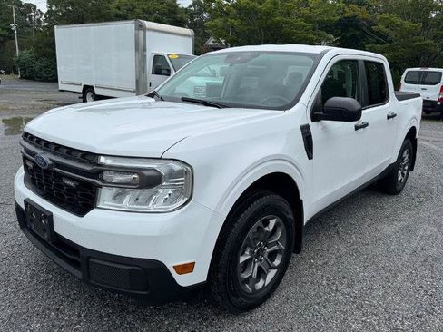 Certified 2022 Ford Maverick XLT w/ Equipment Group 300A Standard AWD/4WD image 3
