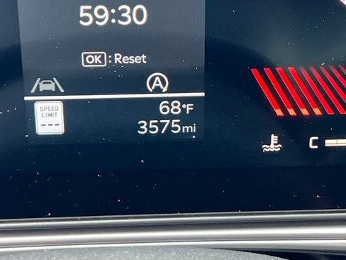 Certified 2025 Kia Sorento S image 32